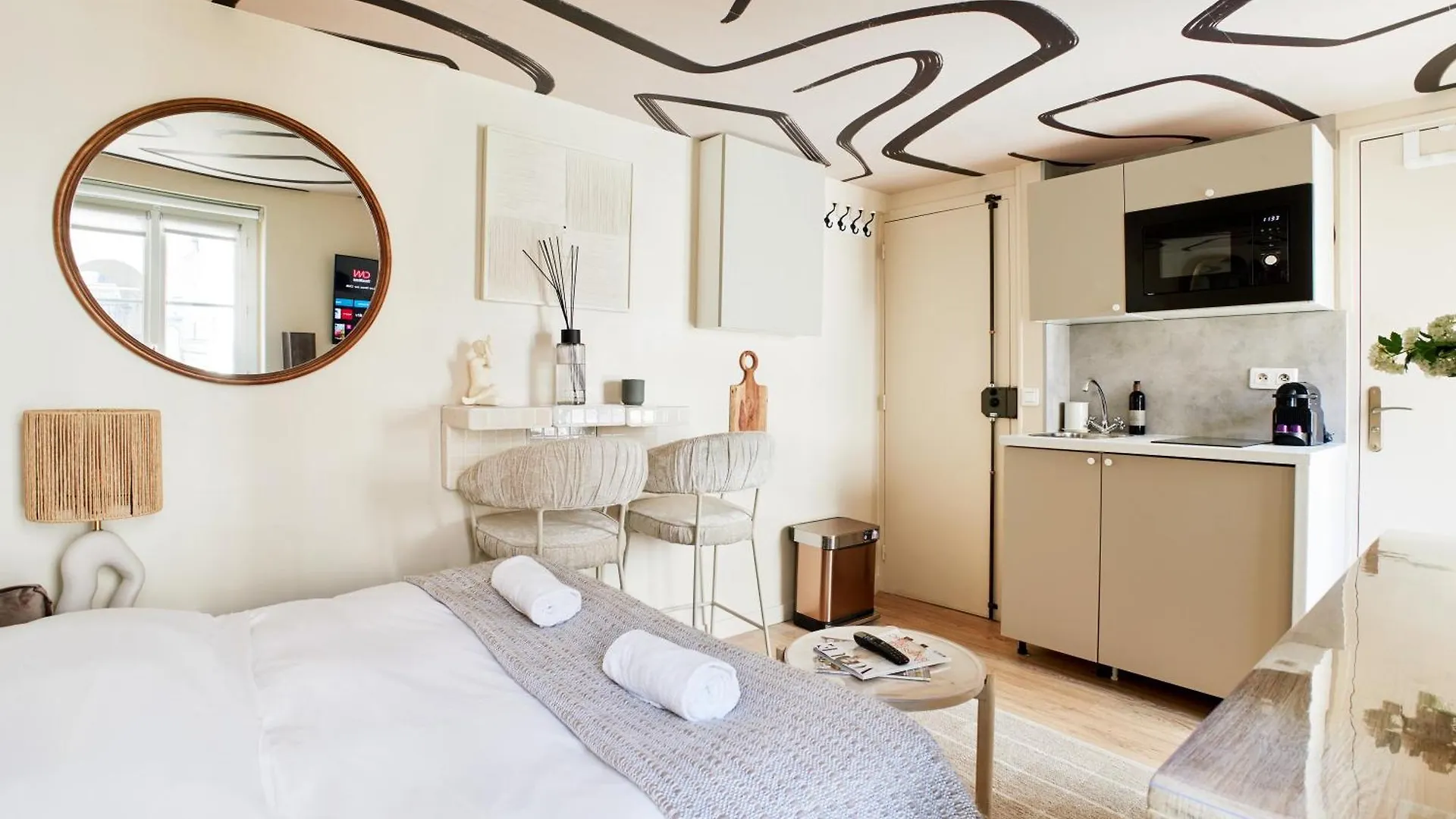 Lepic Studio Paris 0*,