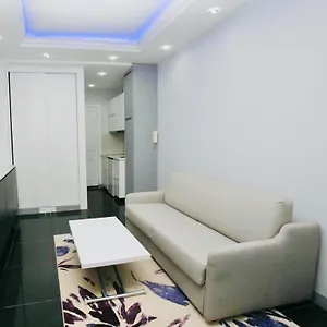 Appartement Coquet En Plein Coeur De Montmartre, Paris