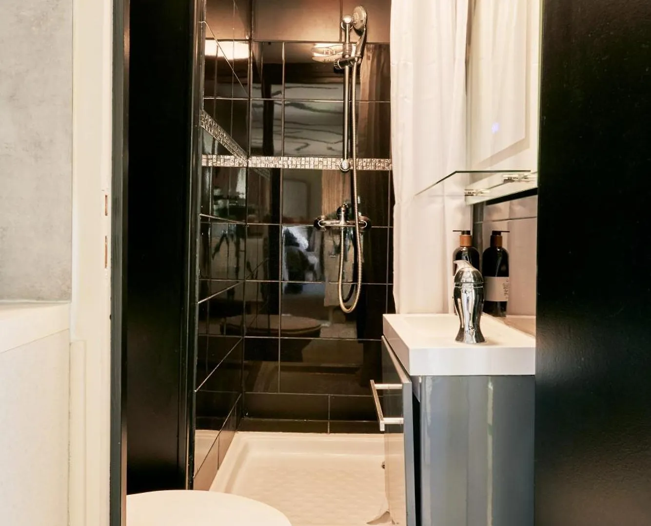 Lepic Studio Paris France